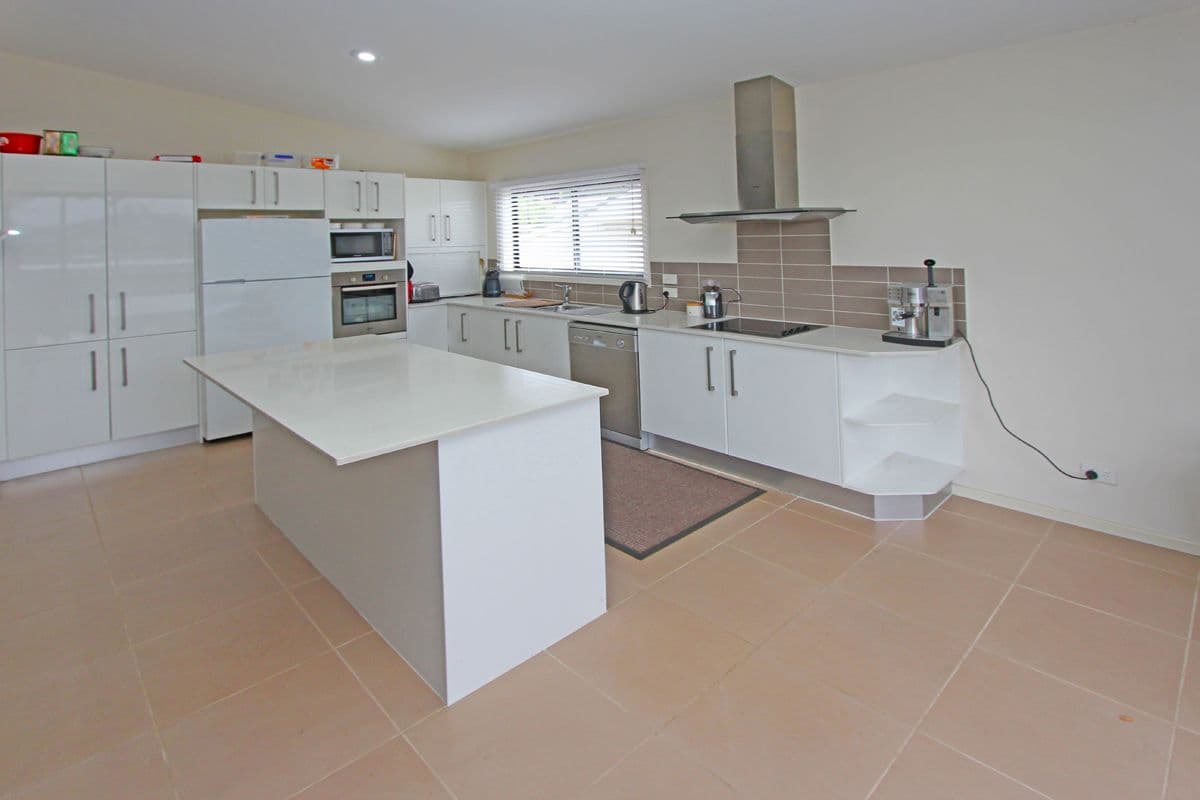 32 Orana Street, GREEN POINT NSW 2251, Green Point - Thumbnail 4