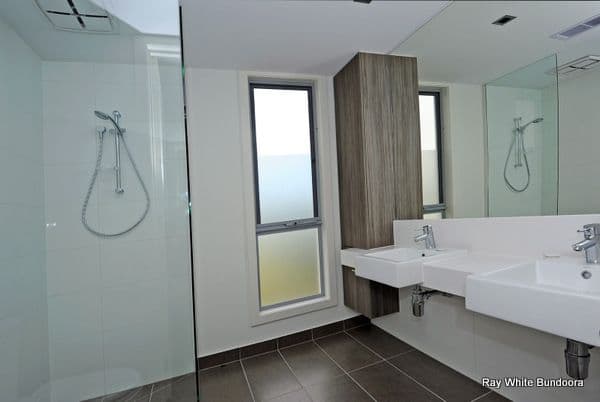 19 Varsity Walk, BUNDOORA VIC 3083, Bundoora - Thumbnail 7