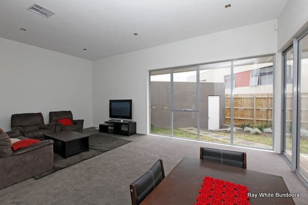 19 Varsity Walk, BUNDOORA VIC 3083, Bundoora - Thumbnail 8