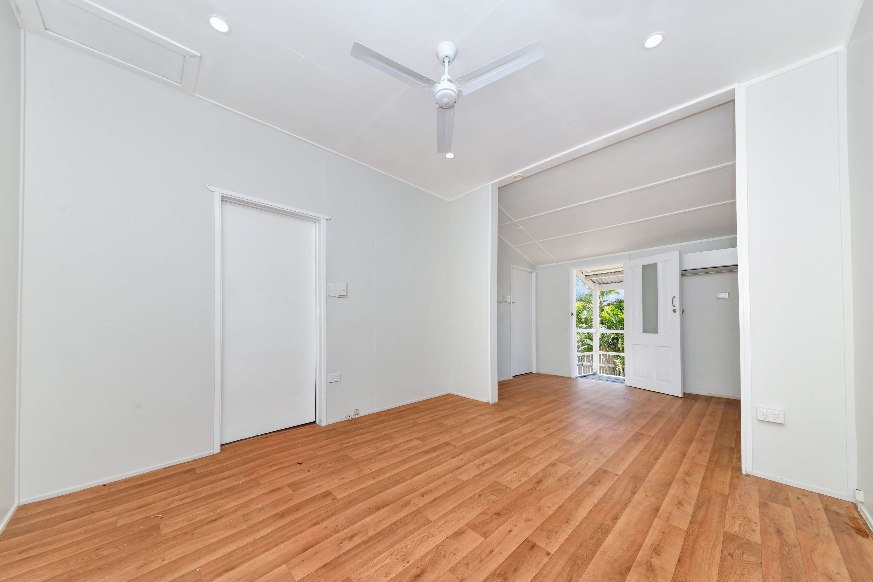128 Kings Road, Hyde Park QLD 4812, Hyde Park - Thumbnail 3