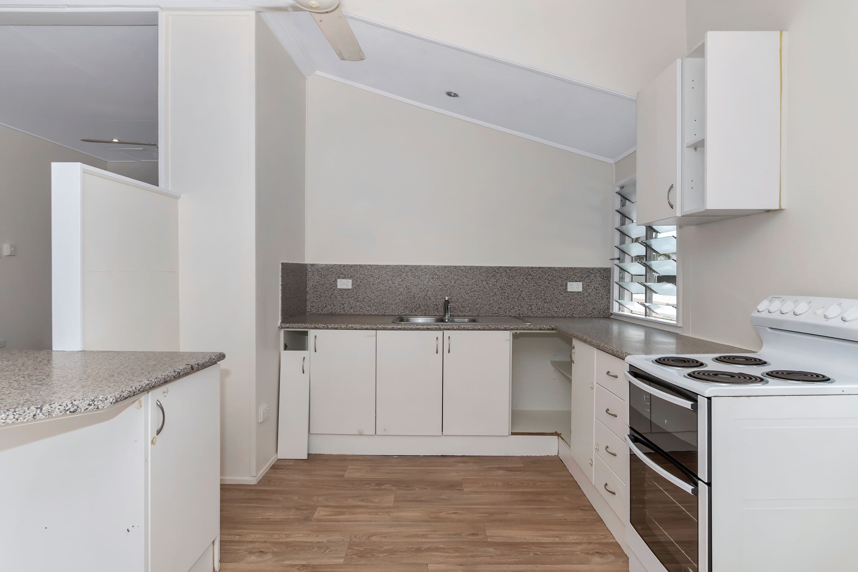 128 Kings Road, Hyde Park QLD 4812, Hyde Park - Thumbnail 4