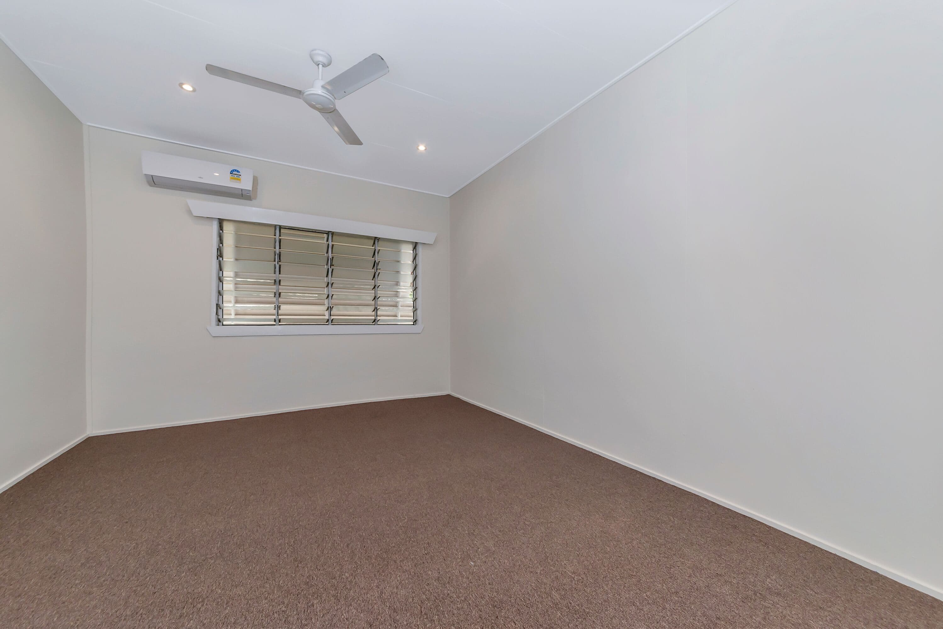 128 Kings Road, Hyde Park QLD 4812, Hyde Park - Thumbnail 6