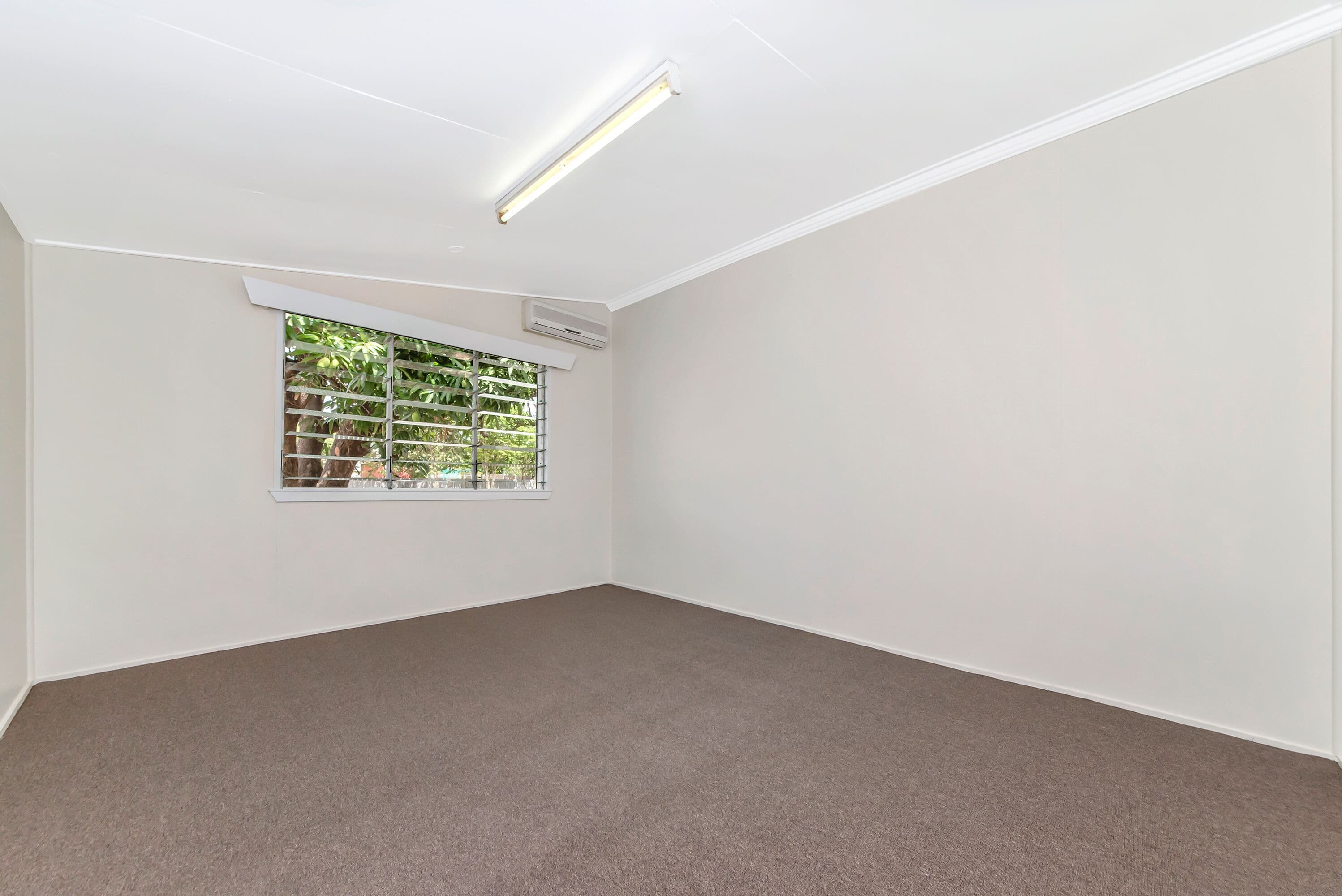 128 Kings Road, Hyde Park QLD 4812, Hyde Park - Thumbnail 7