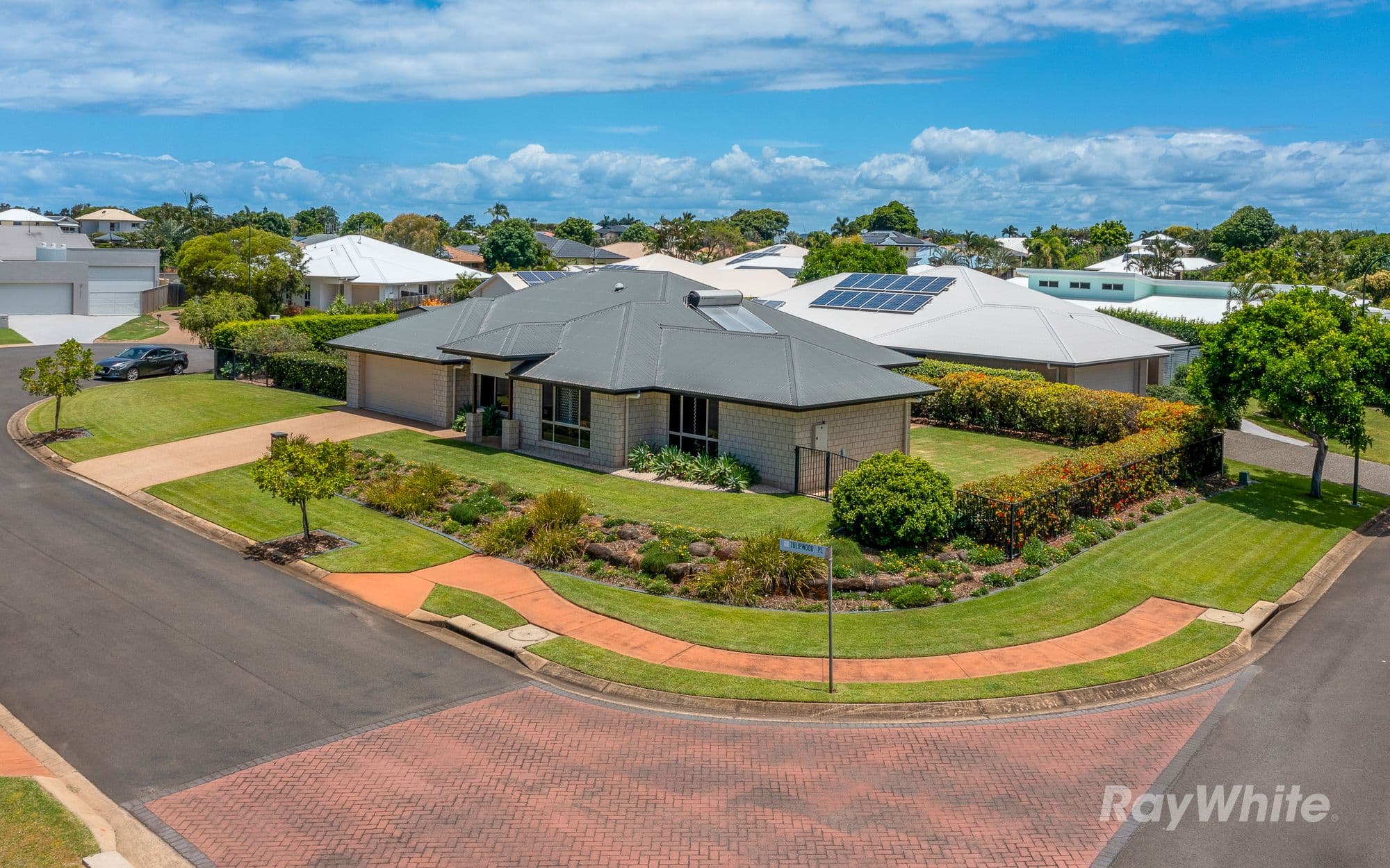 2 Tulipwood Place, Coral Cove QLD 4670, Coral Cove - Thumbnail 3