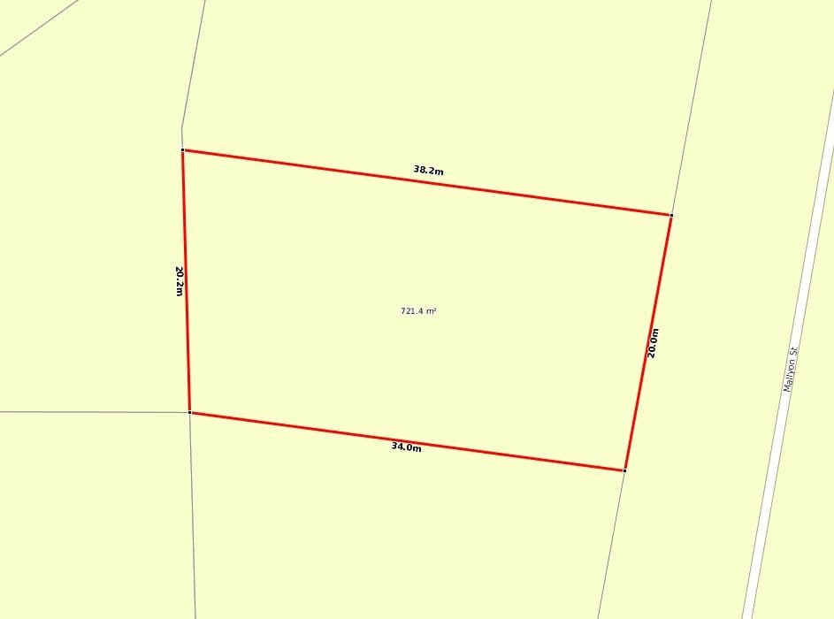 3 Mallyon Street, Emerald QLD 4720, Emerald - Thumbnail 2