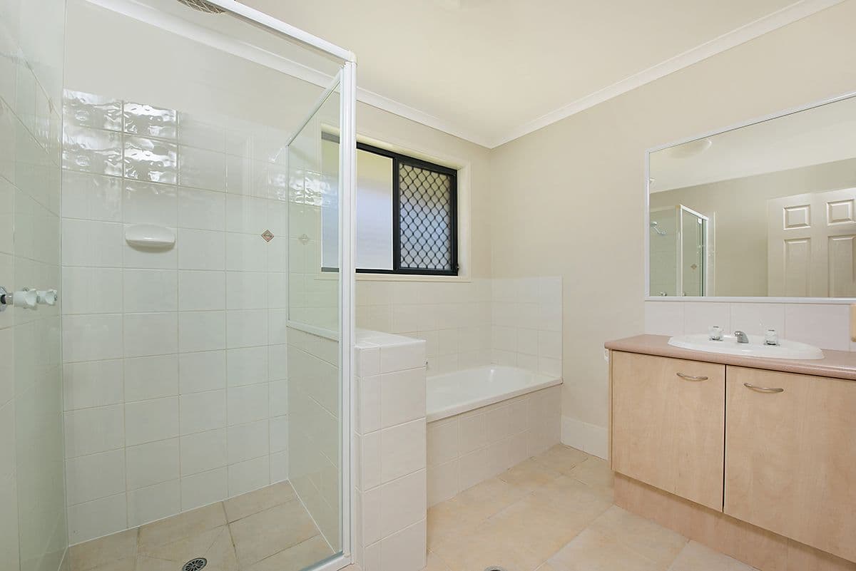 12 Carisbrook Court, Little Mountain QLD 4551, Little Mountain - Thumbnail 5