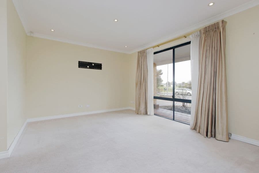 43 Coonawarra Drive, Caversham WA 6055, Caversham - Thumbnail 7