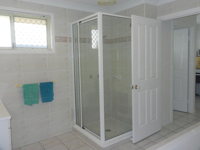 29 Caledonian Drive, BEACONSFIELD QLD 4740, Beaconsfield - Thumbnail 8