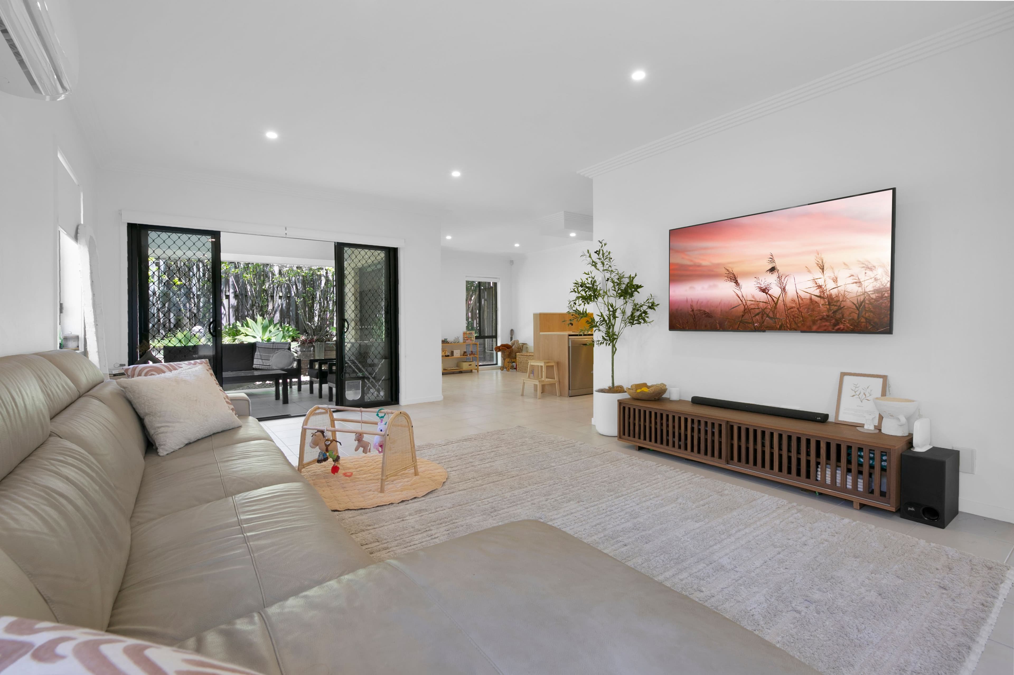 4 Royal Links Drive, Robina QLD 4226, Robina - Thumbnail 2