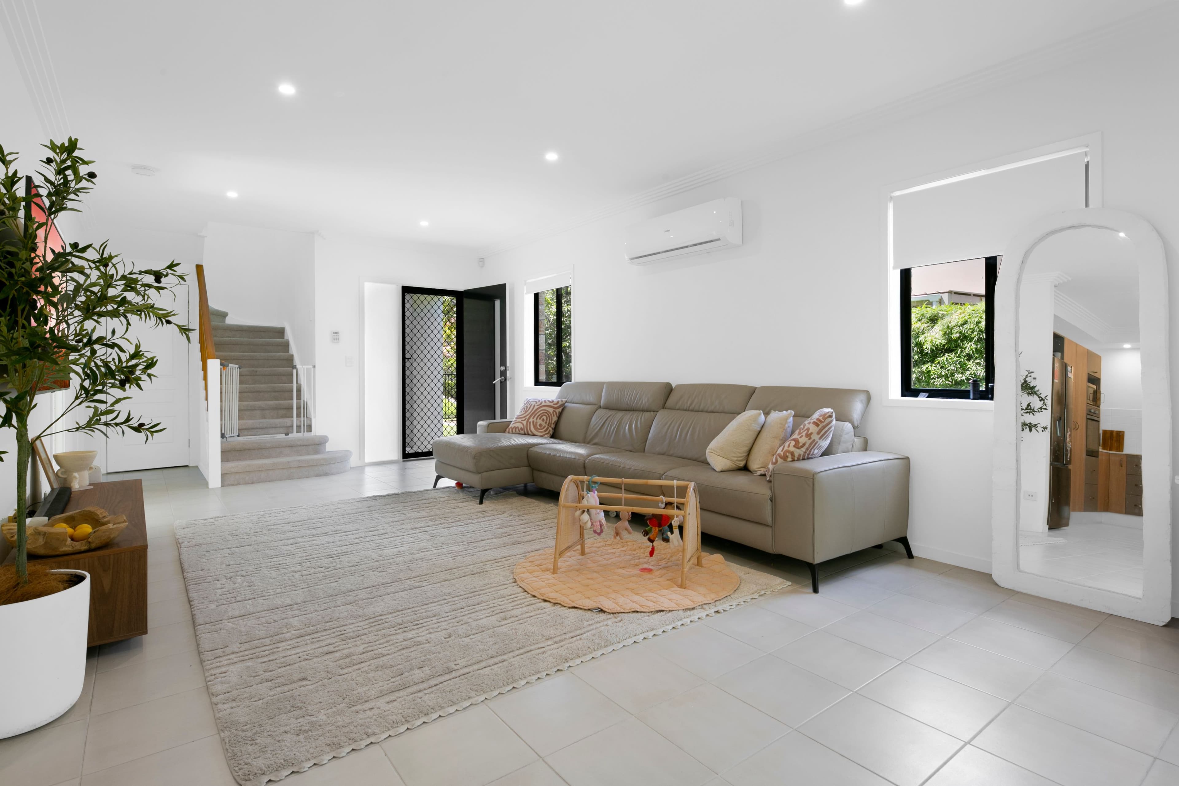 4 Royal Links Drive, Robina QLD 4226, Robina - Thumbnail 3