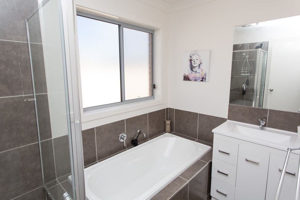 8 Reisling Court, Mildura VIC 3500, Mildura - Thumbnail 4