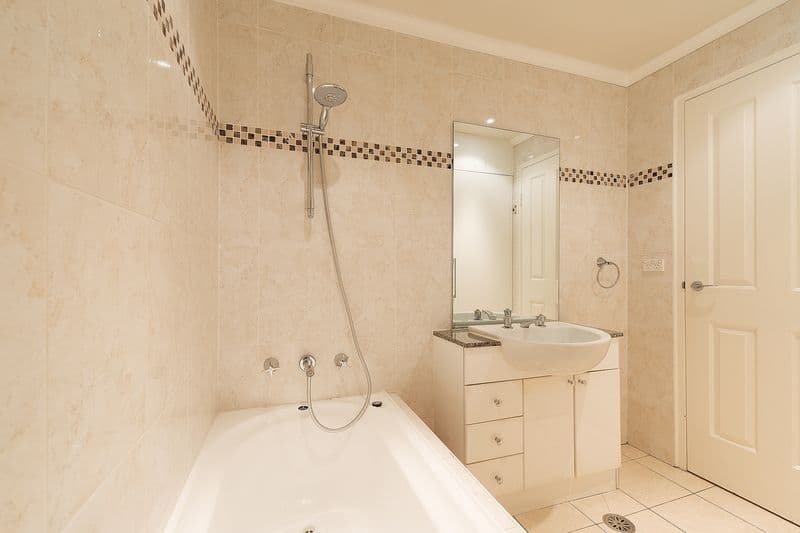 1 Waverley Crescent, Bondi Junction NSW 2022, Bondi Junction - Thumbnail 5