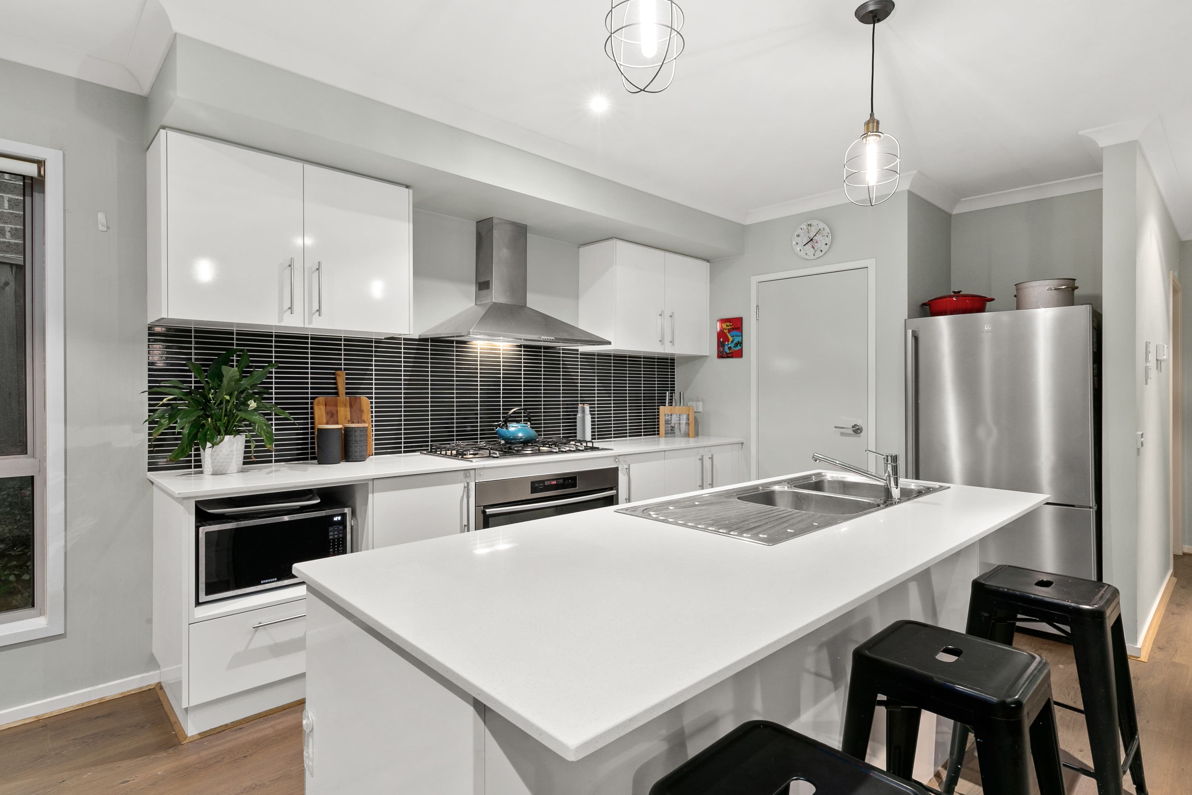30 Tyalla Way, Pakenham VIC 3810, Pakenham - Thumbnail 3