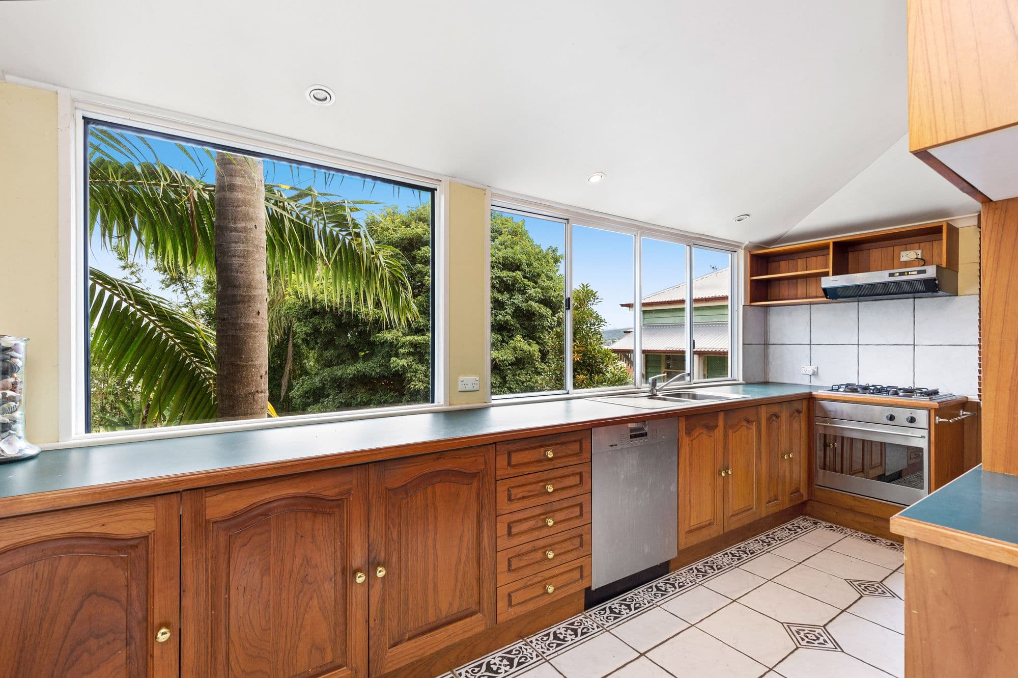 130 Musgrave Road, Red Hill QLD 4059, Red Hill - Thumbnail 2