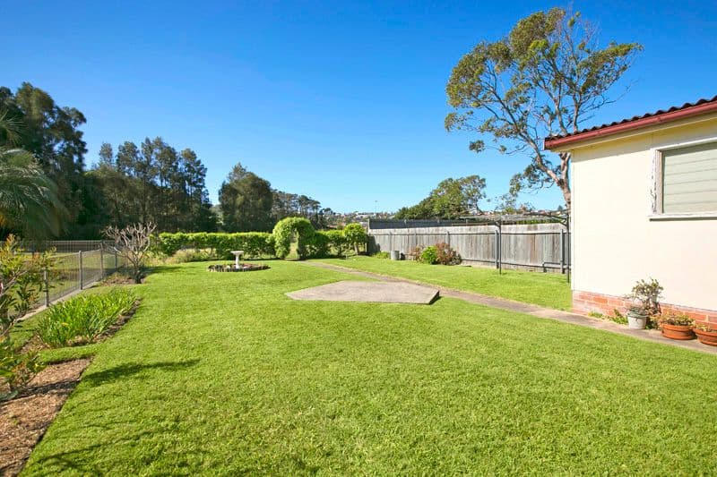 20 Stewart Avenue, CURL CURL NSW 2096, Curl Curl - Image 1