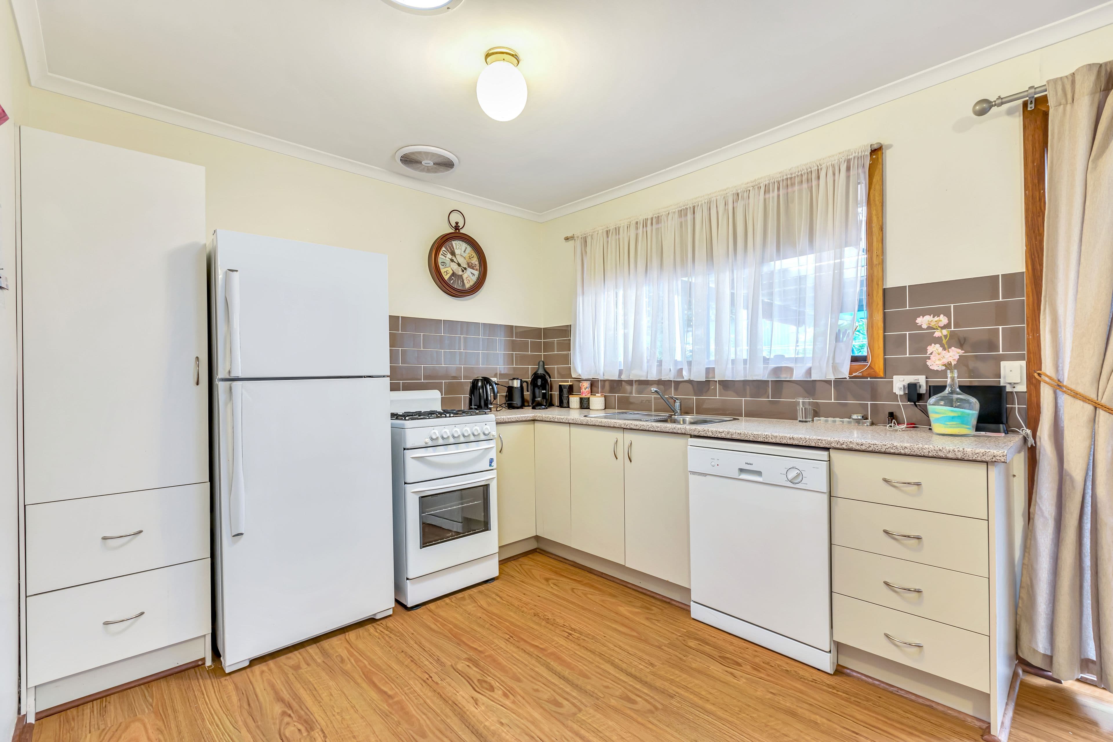 29 Carob Crescent, Craigmore SA 5114, Craigmore - Thumbnail 3