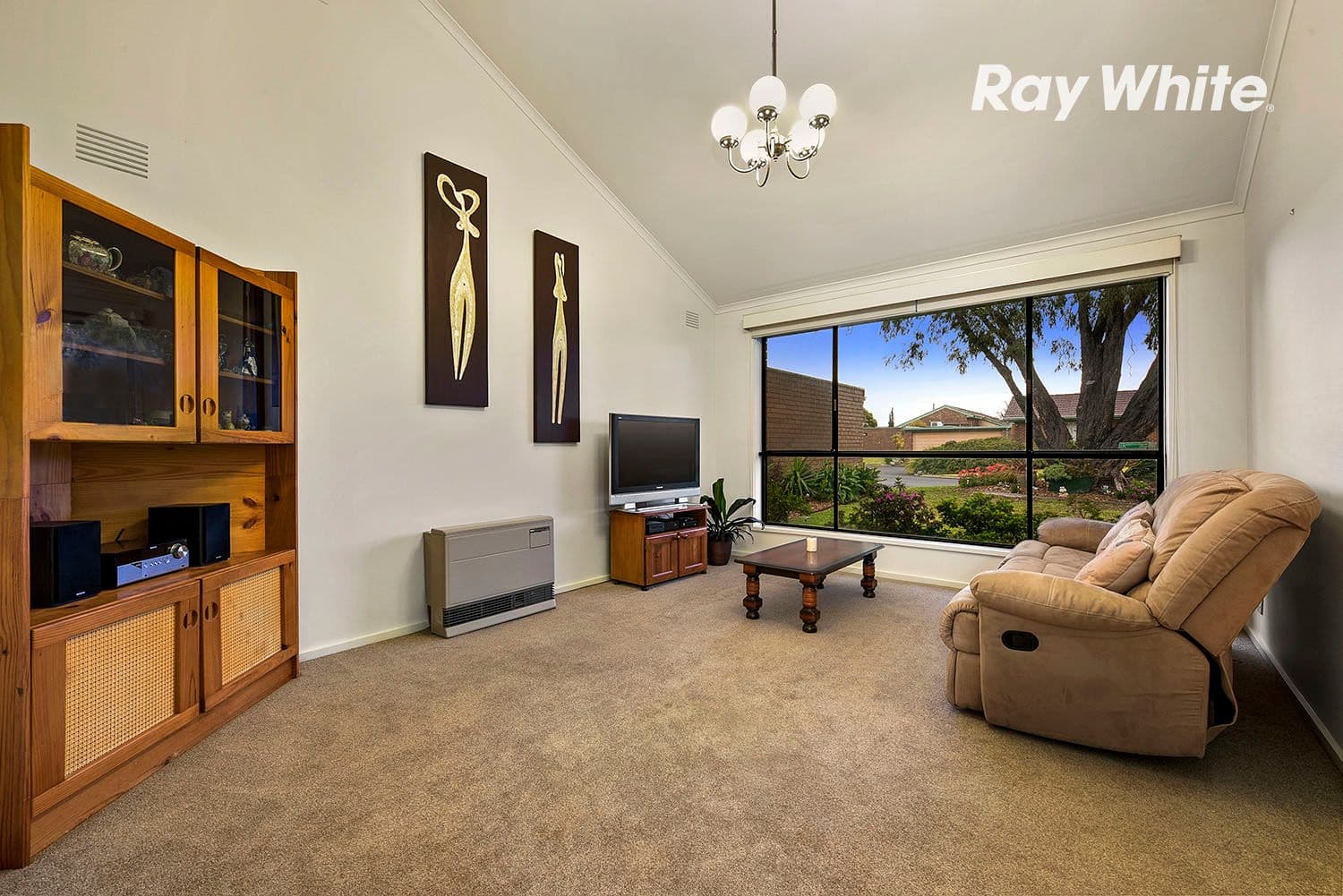 30 Everest Drive, Cheltenham VIC 3192, Cheltenham - Thumbnail 2