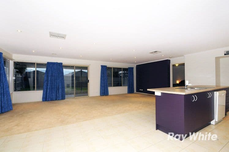 21 Elliott Parade, LYNBROOK VIC 3975, Lynbrook - Thumbnail 2