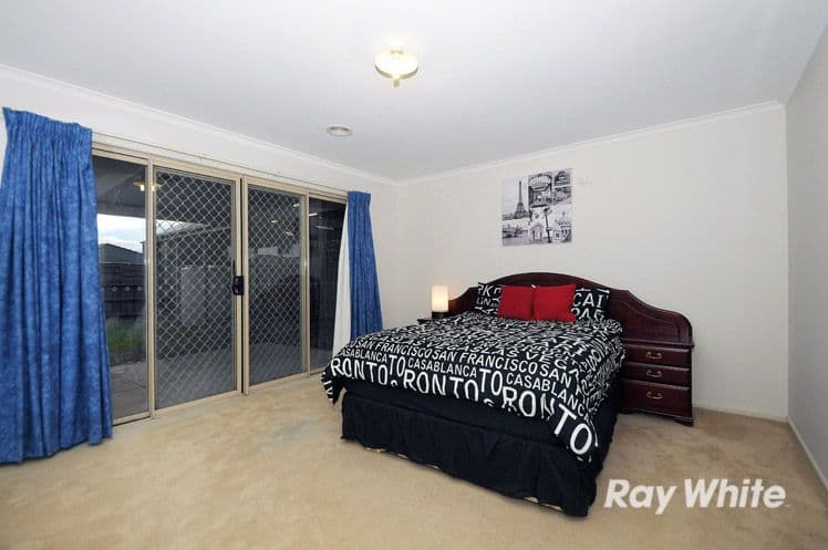 21 Elliott Parade, LYNBROOK VIC 3975, Lynbrook - Thumbnail 4