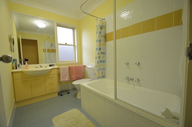 499 Pine Ridge Road, RUNAWAY BAY QLD 4216, Runaway Bay - Thumbnail 8