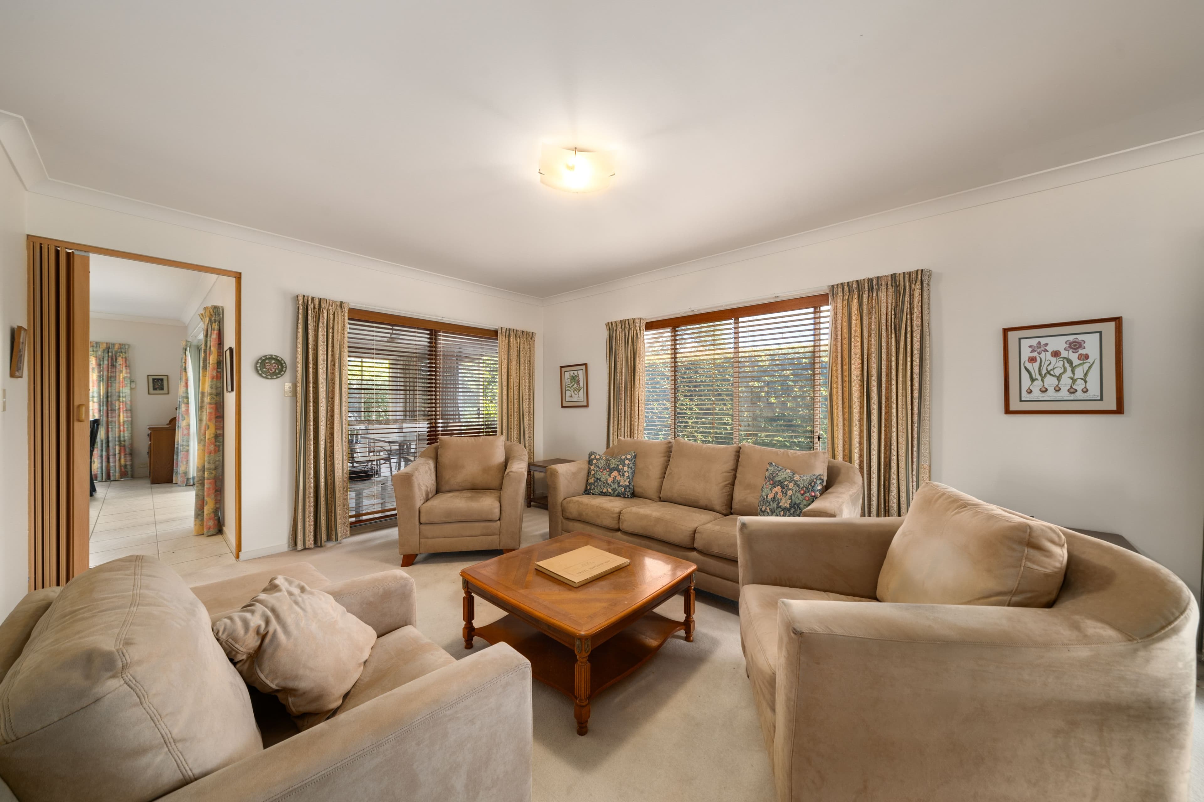 8 Cascade Court, Murrumba Downs QLD 4503, Murrumba Downs - Thumbnail 4