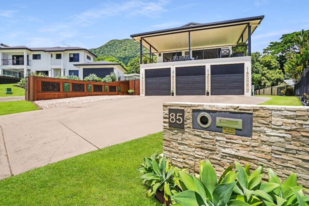 85 Daphne Drive, Redlynch, QLD, 4870, Redlynch - Thumbnail 2