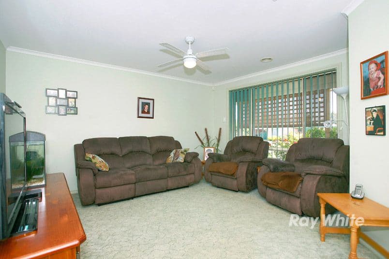 3 Rimes Close, CRANBOURNE WEST VIC 3977, Cranbourne West - Thumbnail 3