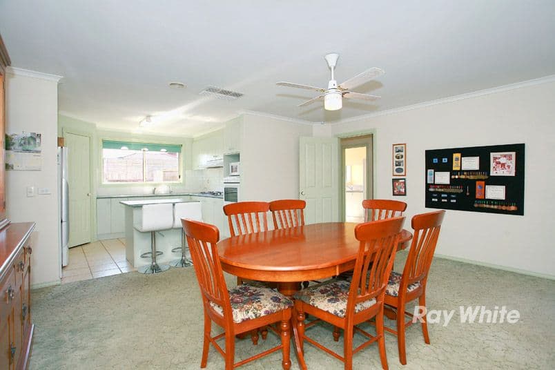 3 Rimes Close, CRANBOURNE WEST VIC 3977, Cranbourne West - Thumbnail 5
