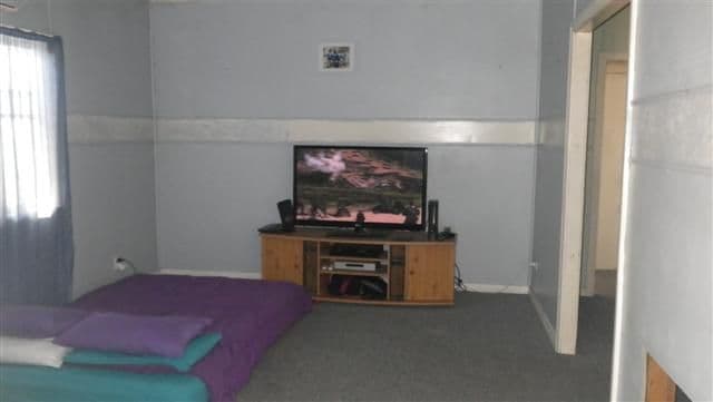4  Arthur Street, ROMA QLD 4455, Roma - Thumbnail 2
