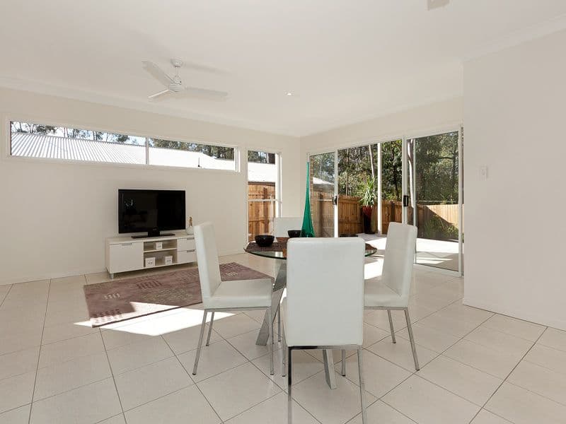 32 Sandi Street, OXLEY QLD 4075, Oxley - Thumbnail 6