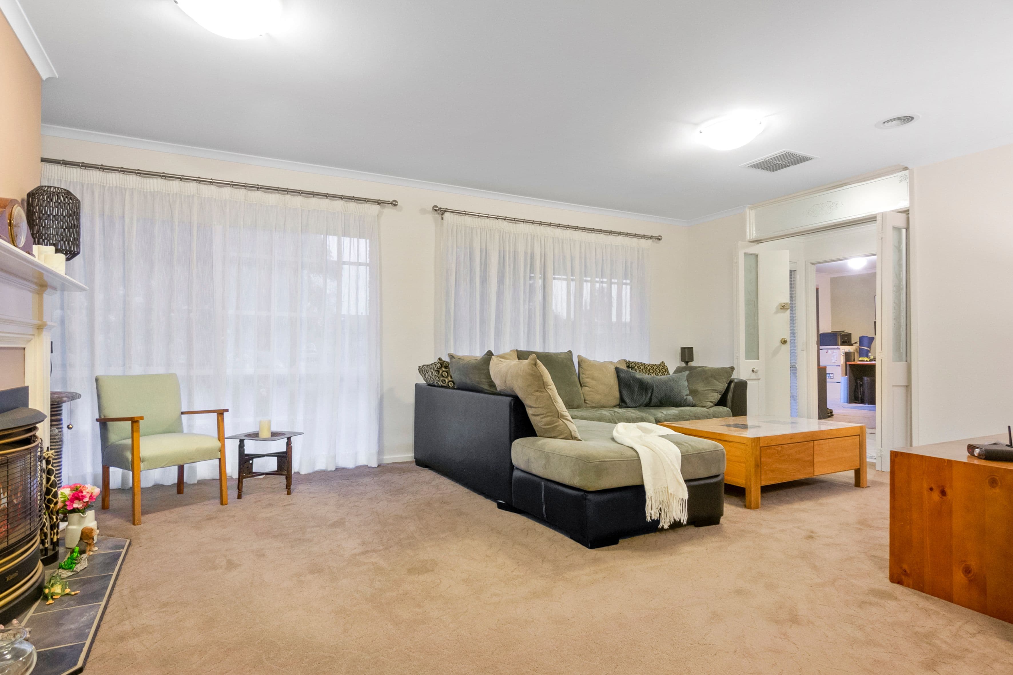 1 Staughton Place, Hoppers Crossing VIC 3029, Hoppers Crossing - Thumbnail 4