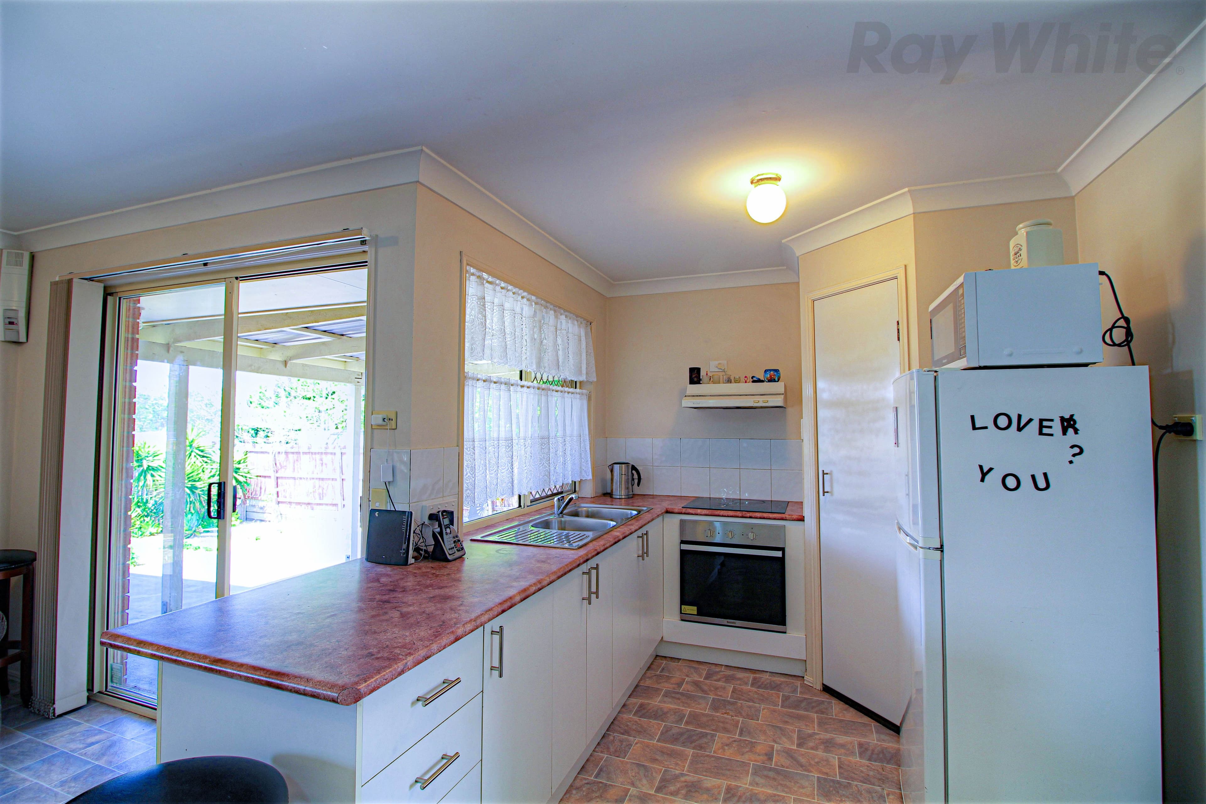 3 Hillcrest Place, Flinders View QLD 4305, Flinders View - Thumbnail 2