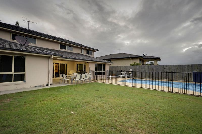 42 Leelaben Place, EIGHT MILE PLAINS QLD 4113, Eight Mile Plains - Thumbnail 2