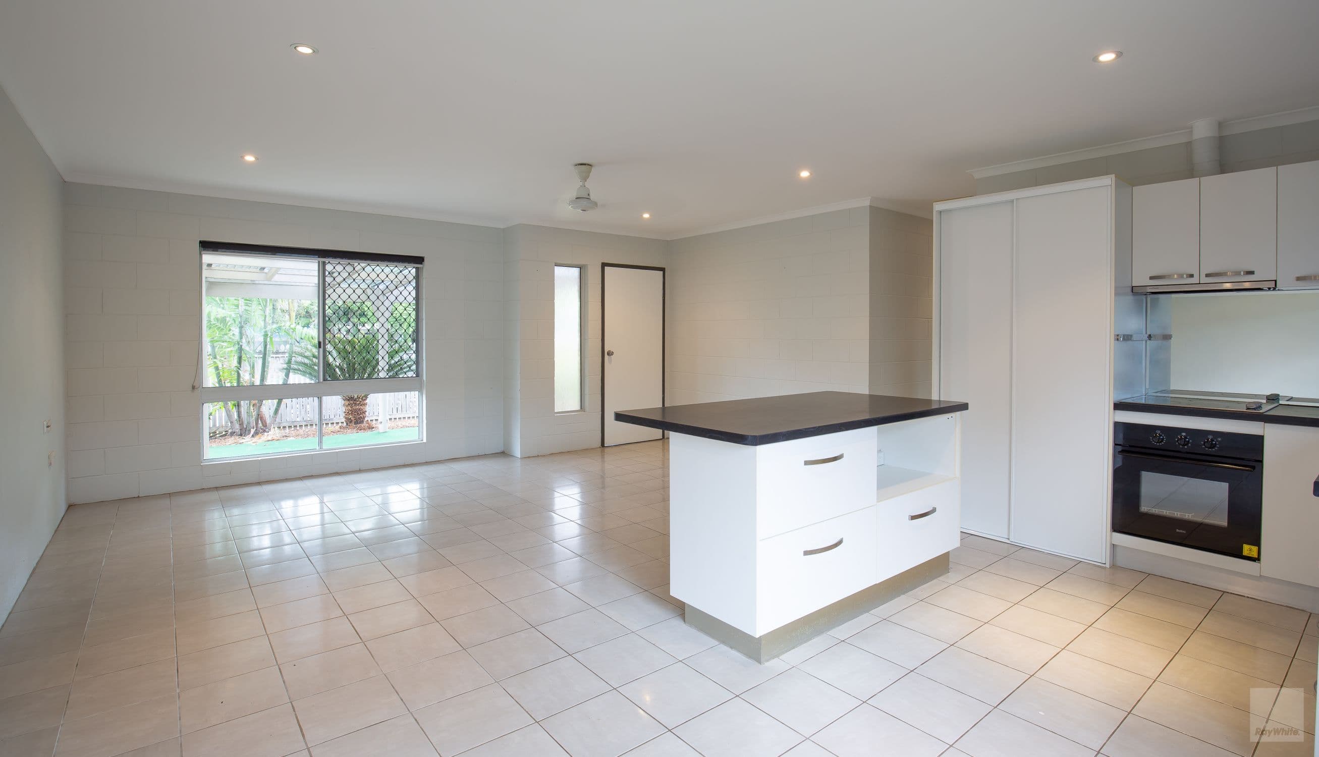 8A Wewak Street, Trinity Beach QLD 4879, Trinity Beach - Thumbnail 3