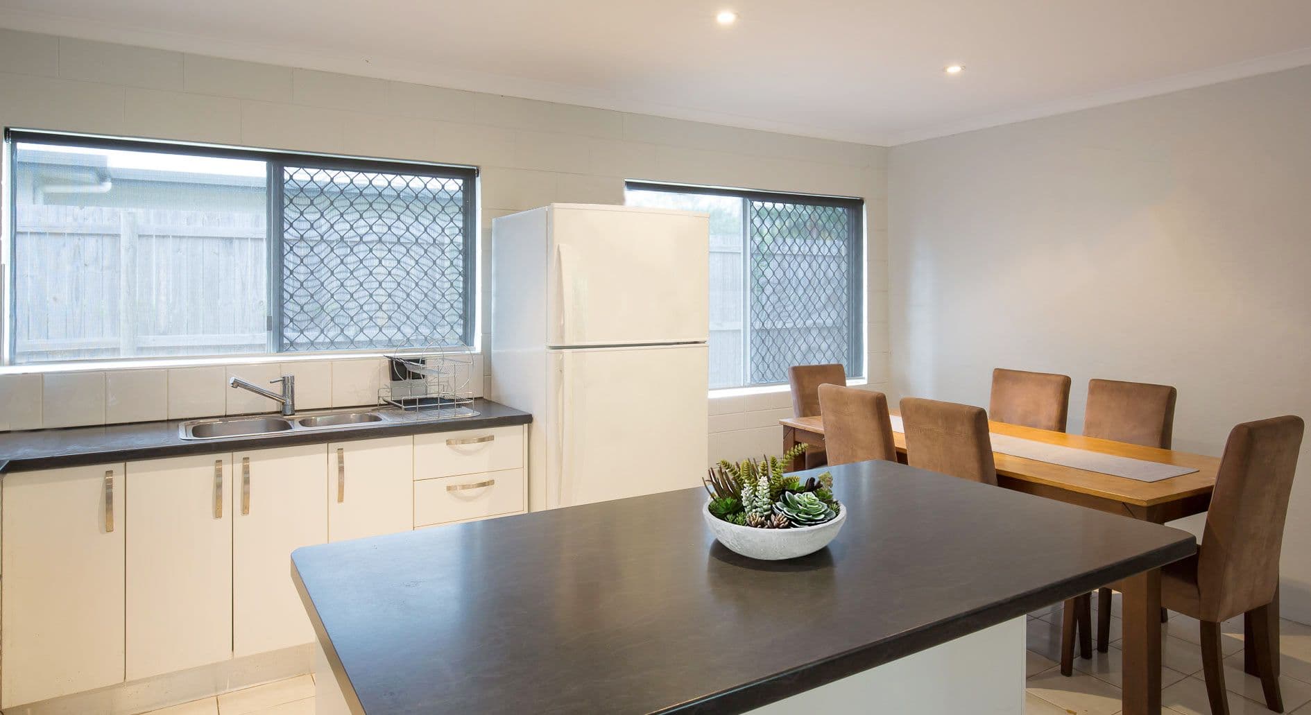 8A Wewak Street, Trinity Beach QLD 4879, Trinity Beach - Thumbnail 5
