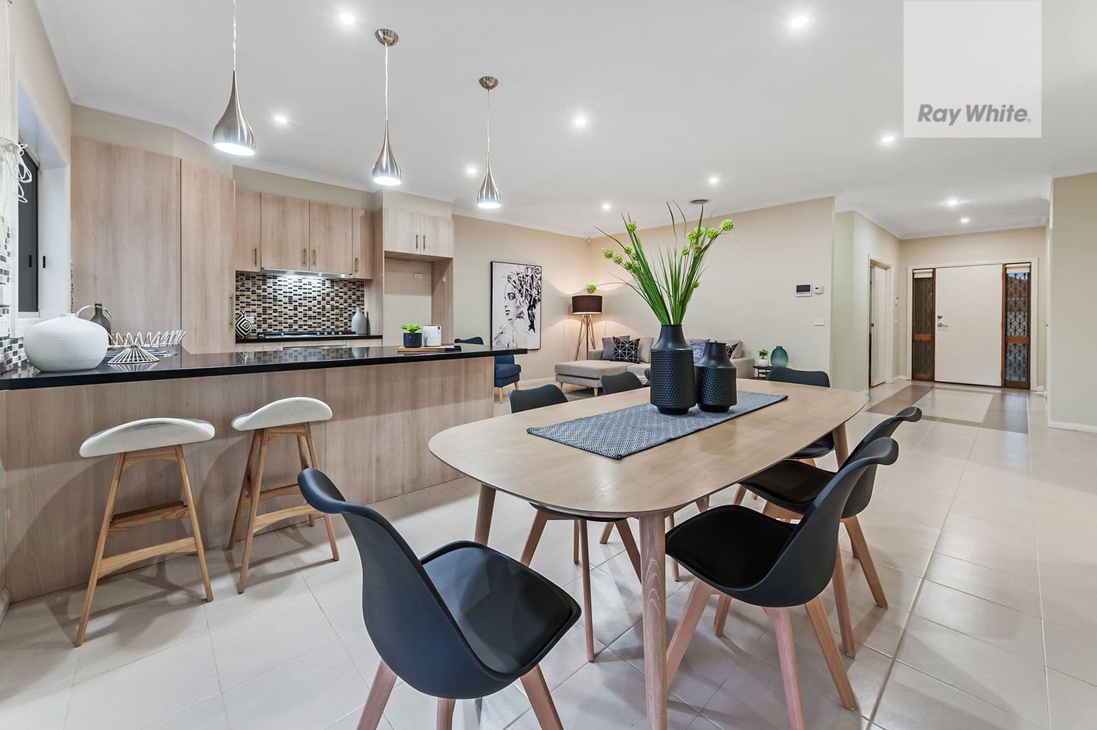 5 Elland Court, Craigieburn VIC 3064, Craigieburn - Thumbnail 5