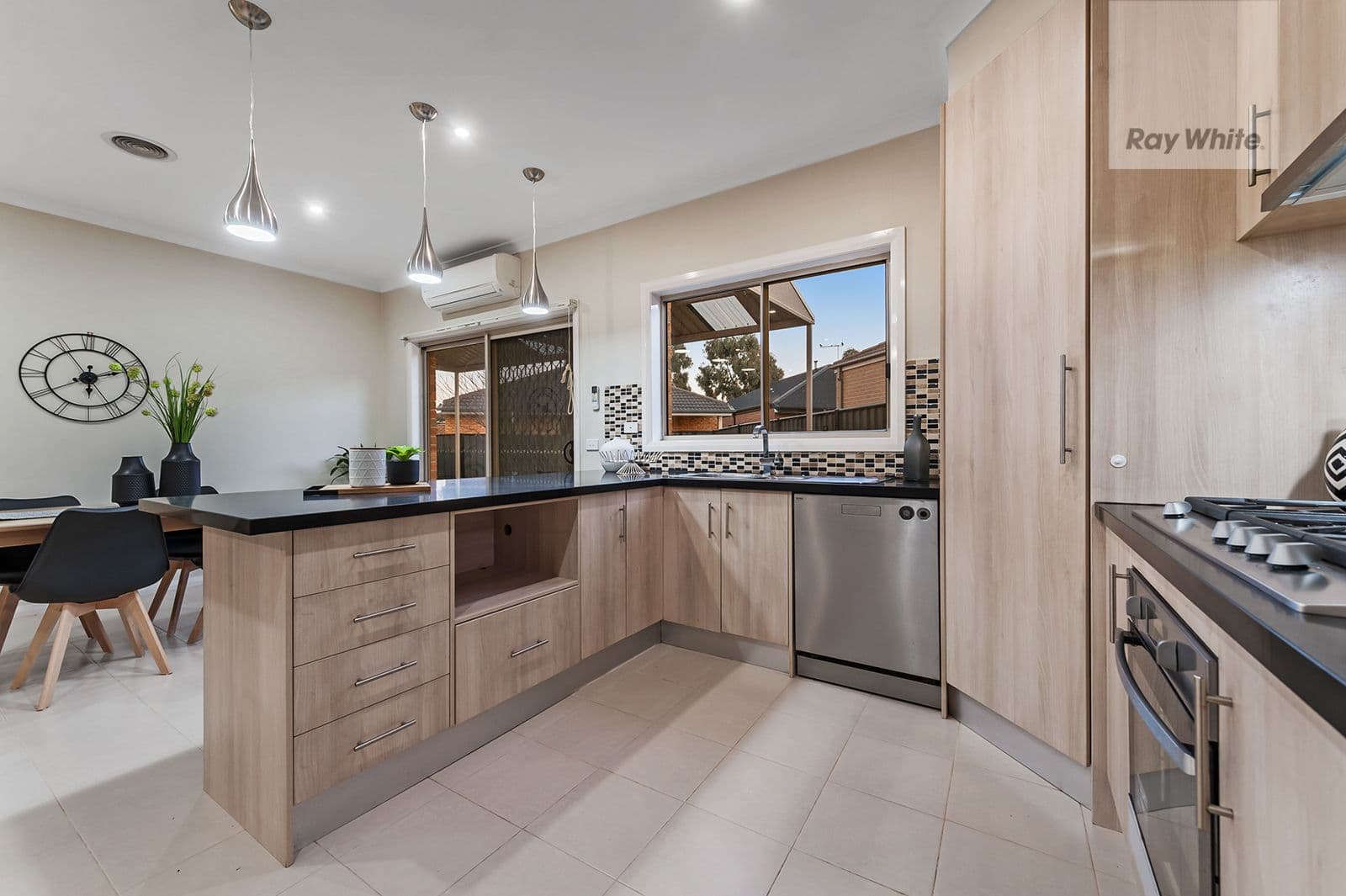 5 Elland Court, Craigieburn VIC 3064, Craigieburn - Thumbnail 8
