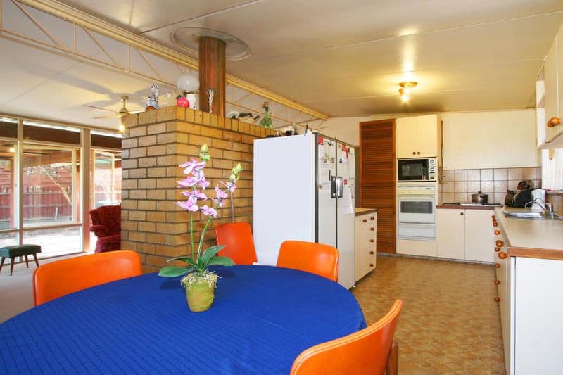 3  Welwyn Court, MOORABBIN VIC 3189, Moorabbin - Thumbnail 2