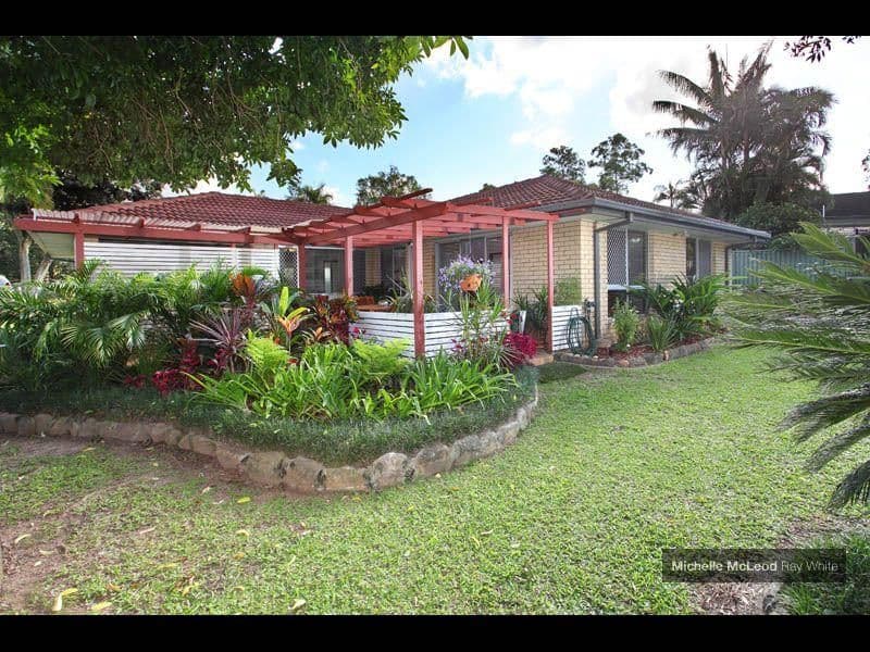 9 Moondarra Street, CHAPEL HILL QLD 4069, Chapel Hill - Thumbnail 2