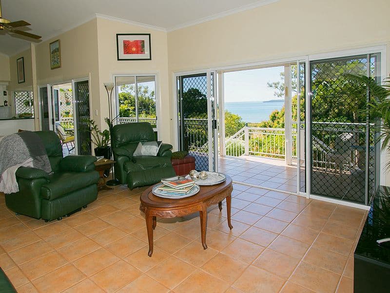 10 James Street, Urangan QLD 4655, Urangan - Thumbnail 8