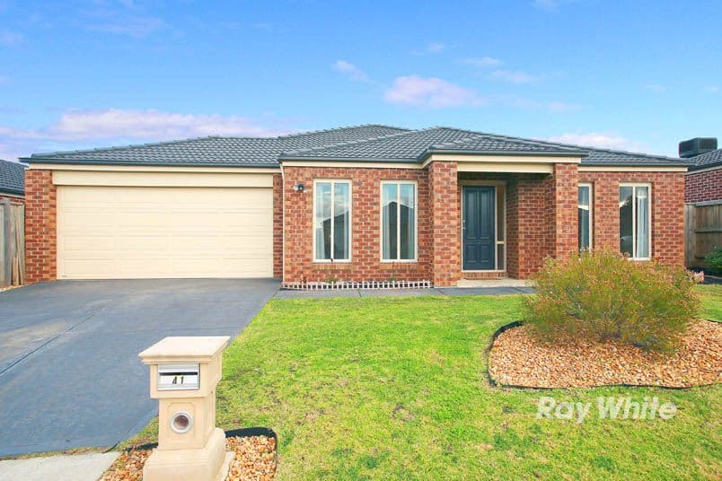 41 Thunderbolt Drive, CRANBOURNE EAST VIC 3977, Cranbourne East - Image 1