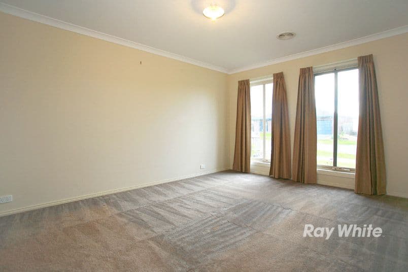 41 Thunderbolt Drive, CRANBOURNE EAST VIC 3977, Cranbourne East - Thumbnail 6