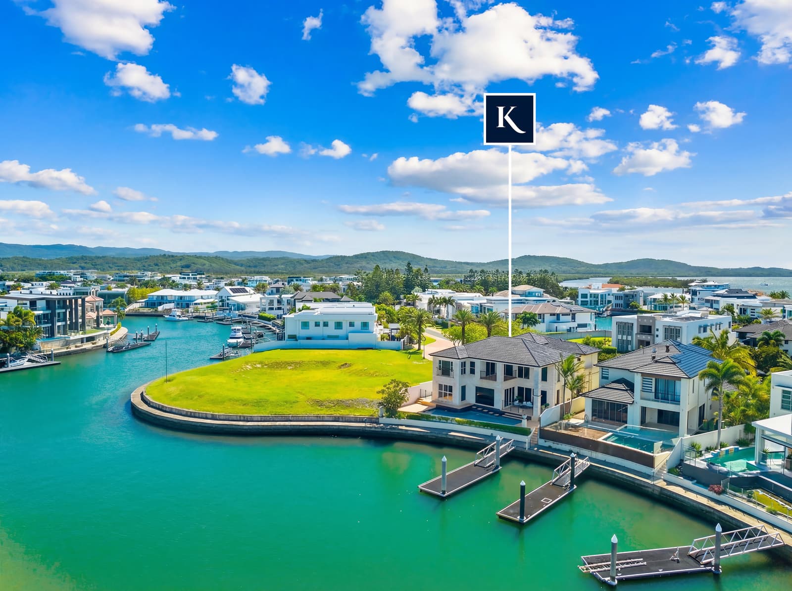 21 Royal Albert Crescent, Sovereign Islands, QLD, 4216, Paradise Point - Image 1