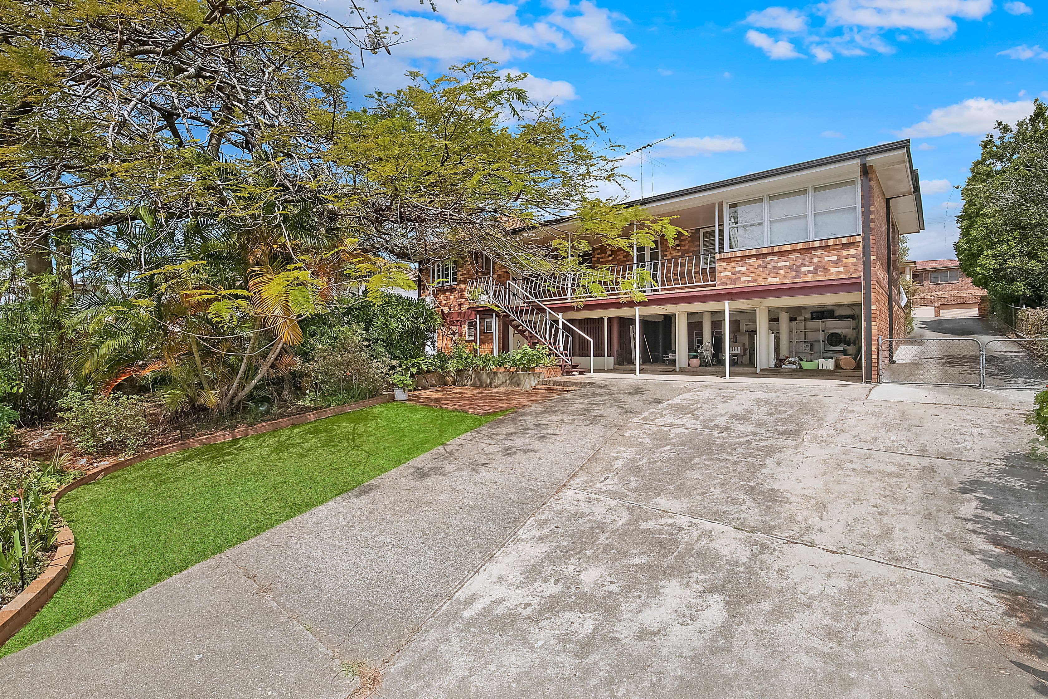 52 Newman Avenue, Camp Hill QLD 4152, Camp Hill - Thumbnail 5