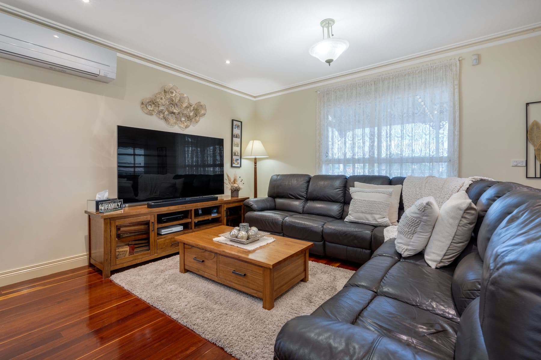 14 Linlithgow Way, Greenvale VIC 3059, Greenvale - Thumbnail 2