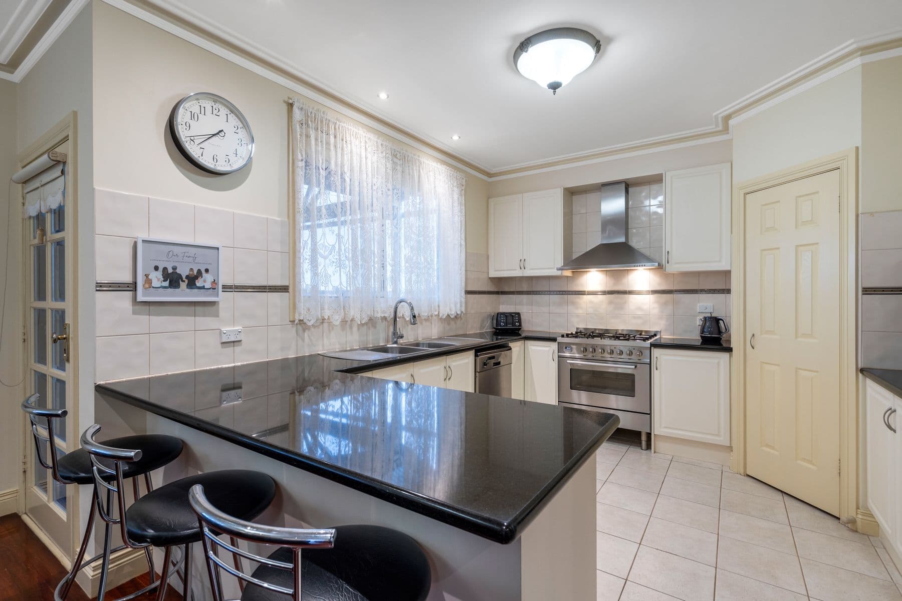 14 Linlithgow Way, Greenvale VIC 3059, Greenvale - Thumbnail 3