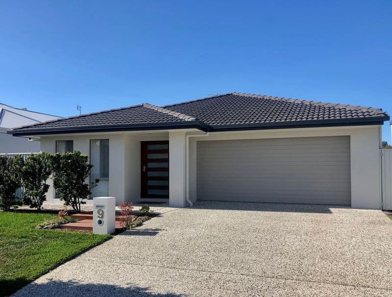 9 Tilney Street, Pelican Waters - Image 1