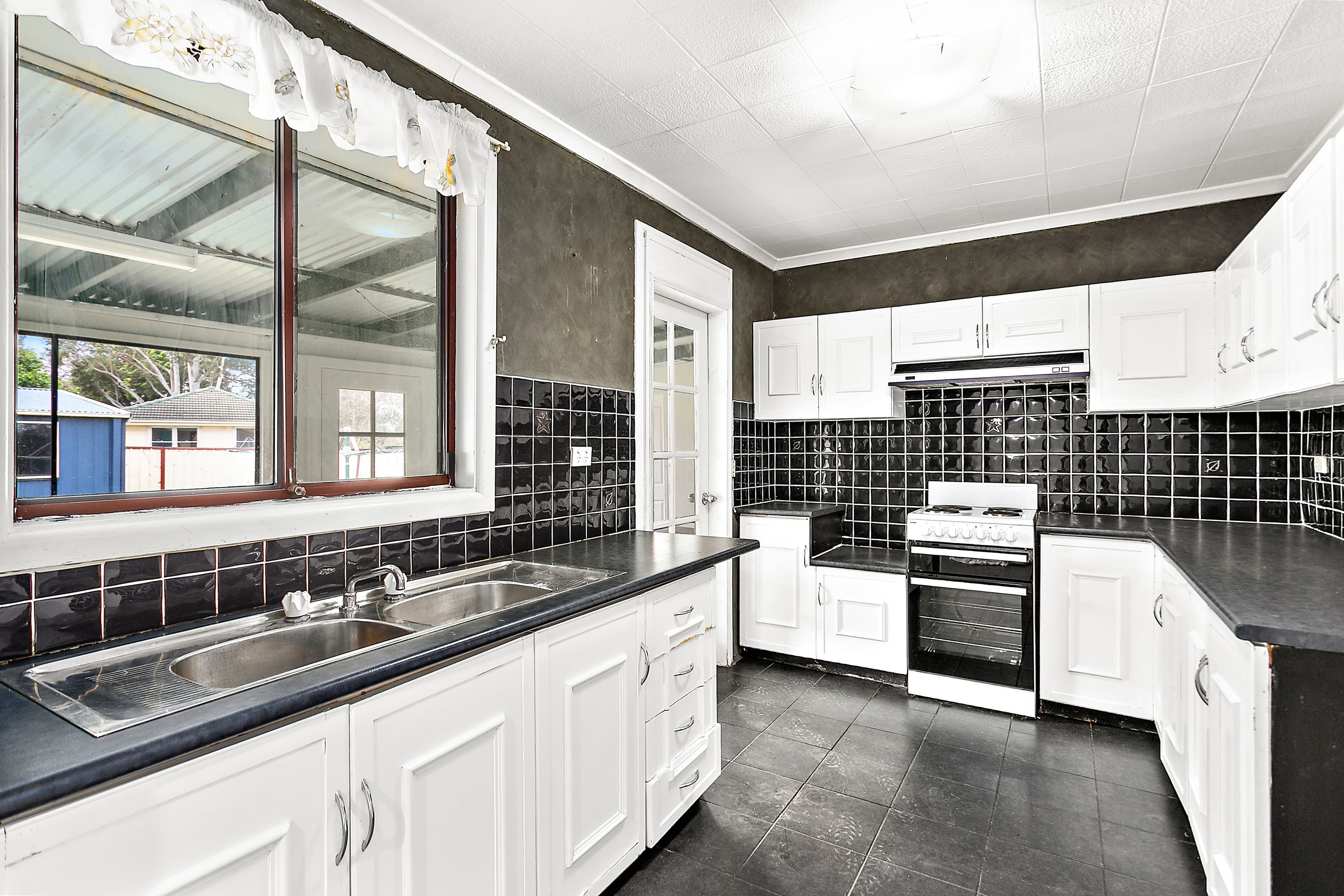 5 Alfred Crescent, Lake Illawarra - Thumbnail 2
