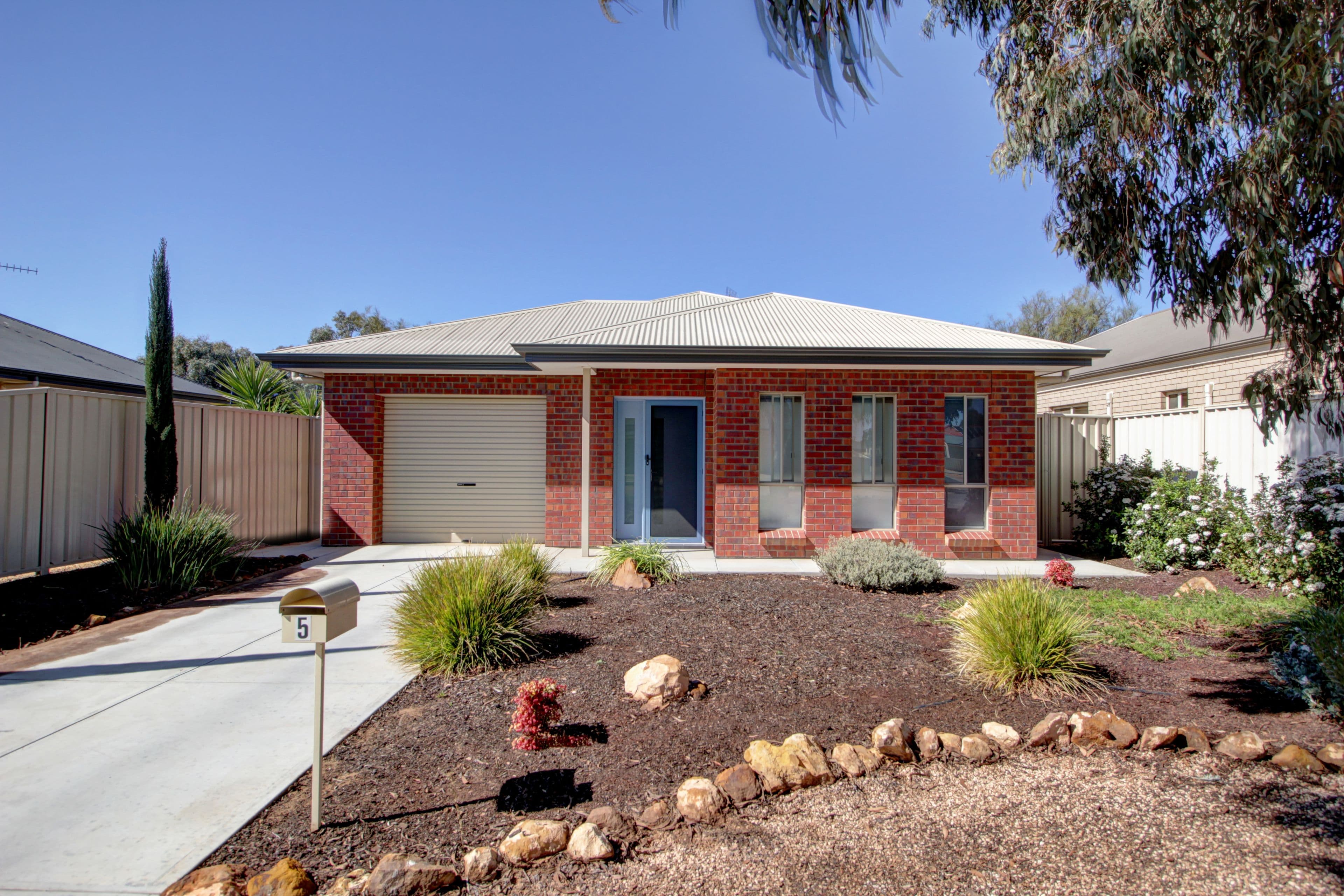 5 Cook Street, Renmark SA 5341, Renmark - Image 1