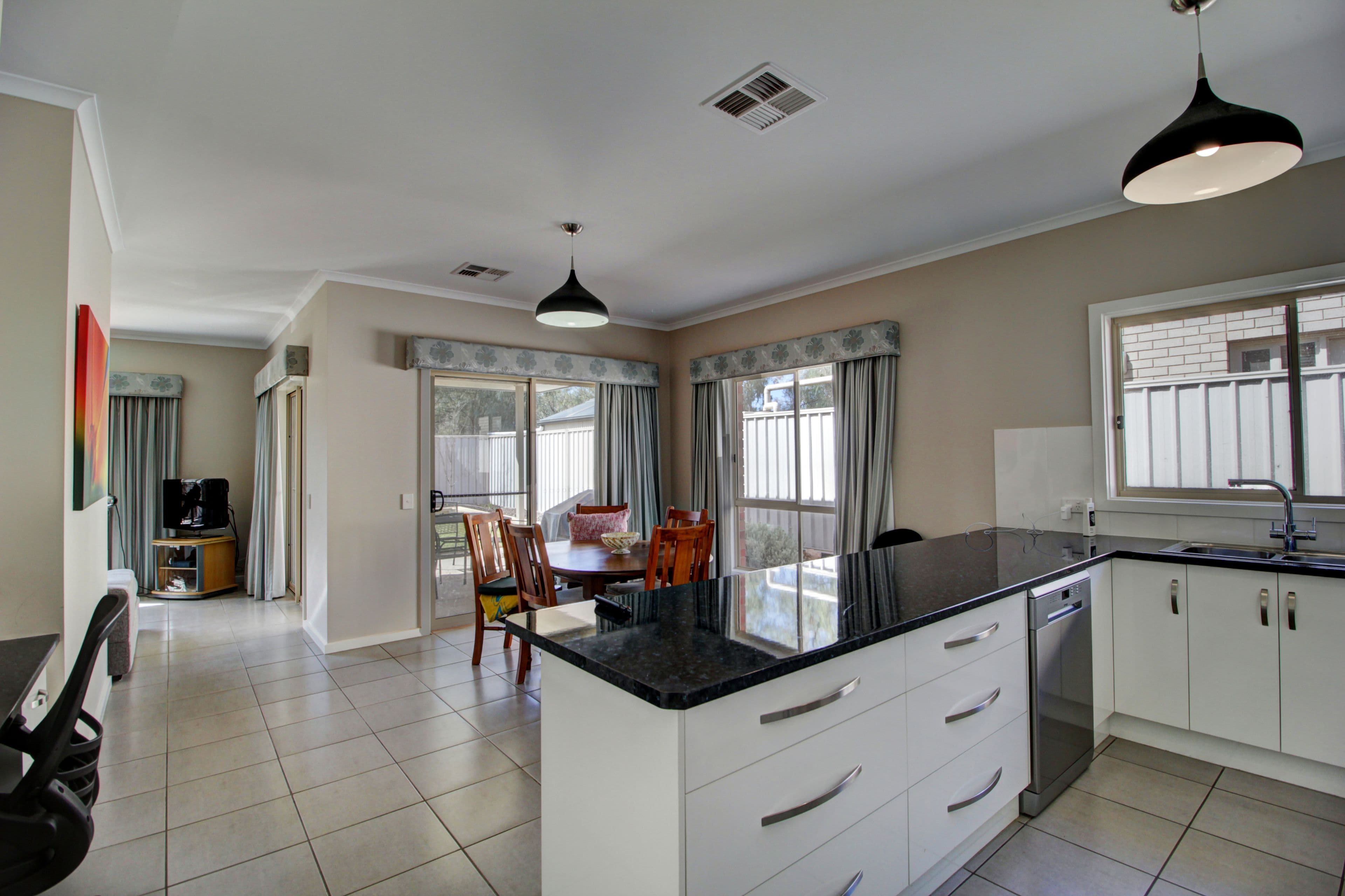 5 Cook Street, Renmark SA 5341, Renmark - Thumbnail 6